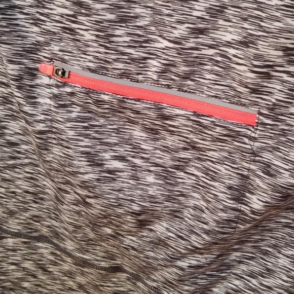 TANGERINE ๐ HOODIE - Picture 6 of 8